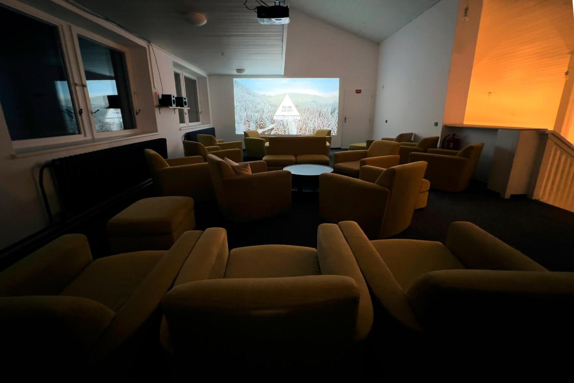 Hotel Horni Pramen スピンドレルフ・ムリン エクステリア 写真