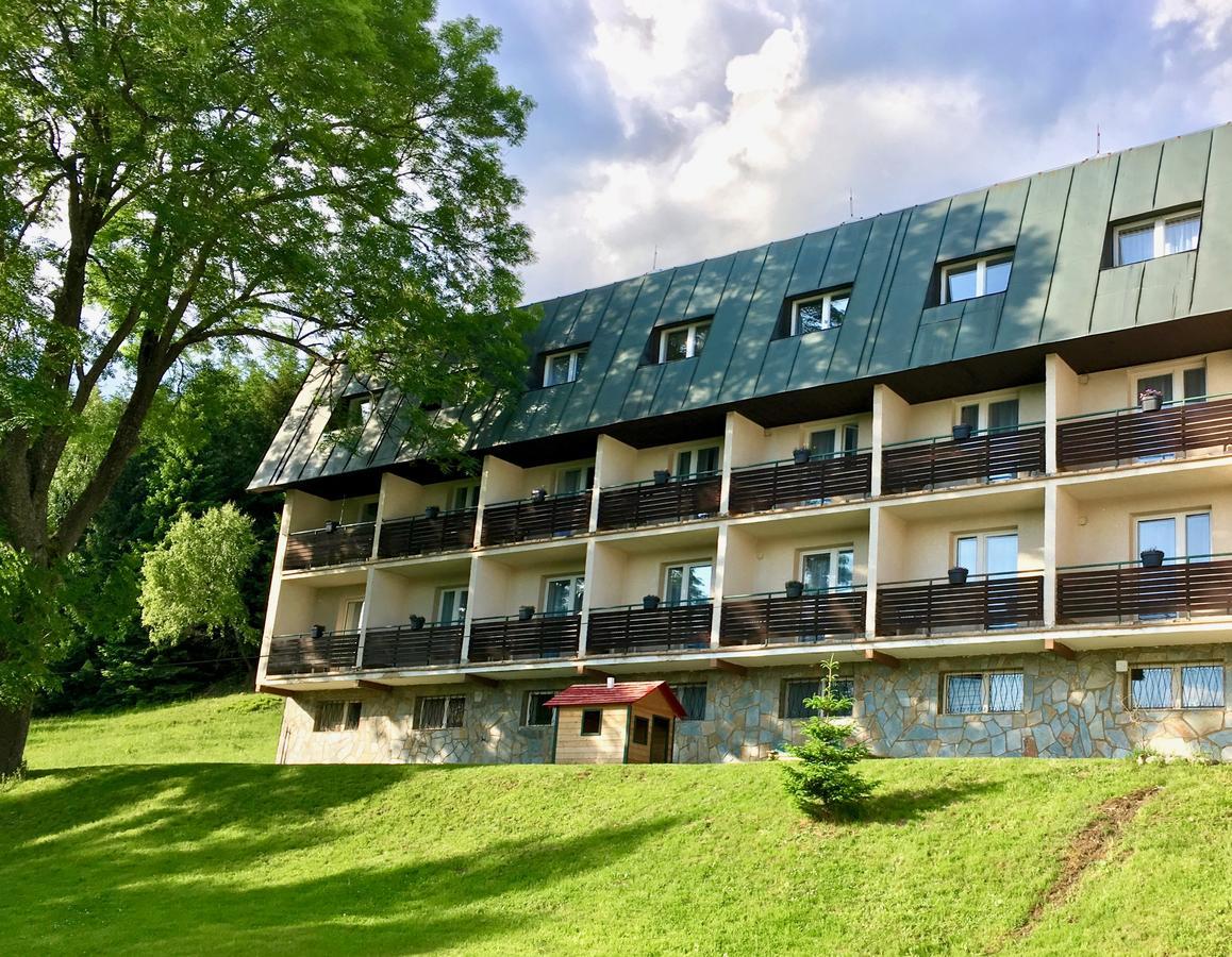 Hotel Horni Pramen スピンドレルフ・ムリン エクステリア 写真